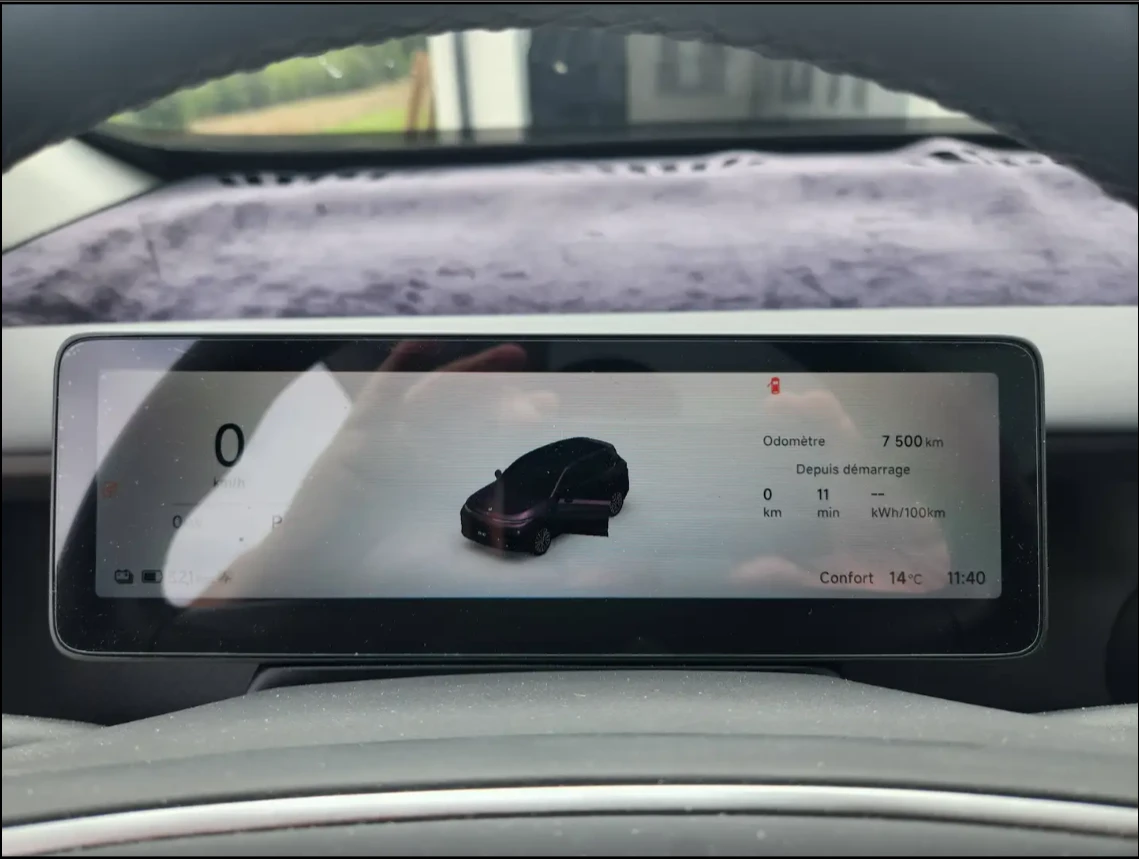 Leapmotor B10 Pro Max 67.1 kWh | 218 к.с. | 360  | Pano | Heat P, снимка 4 - Автомобили и джипове - 56124675