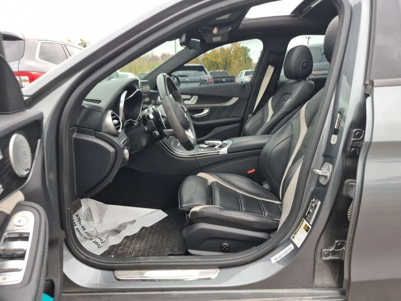 Mercedes-Benz C 63 AMG * S * CARFAX * ����� * ������� * KEYLESS *  | Mobile.bg � ����������� 7
