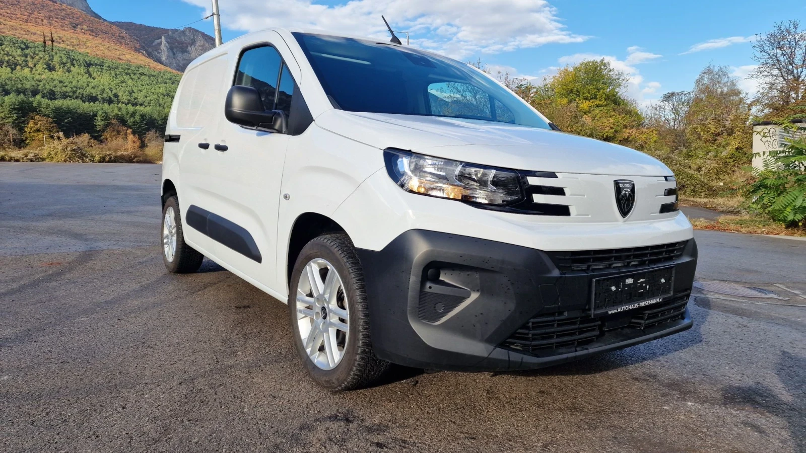 Peugeot Partner 09.2025�. 1.5HDI 110��. 47000��. ���.�������� | Mobile.bg � ����������� 2
