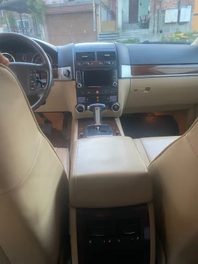 VW Touareg - 8500 € / 16624.56 лв. - 48582432 9