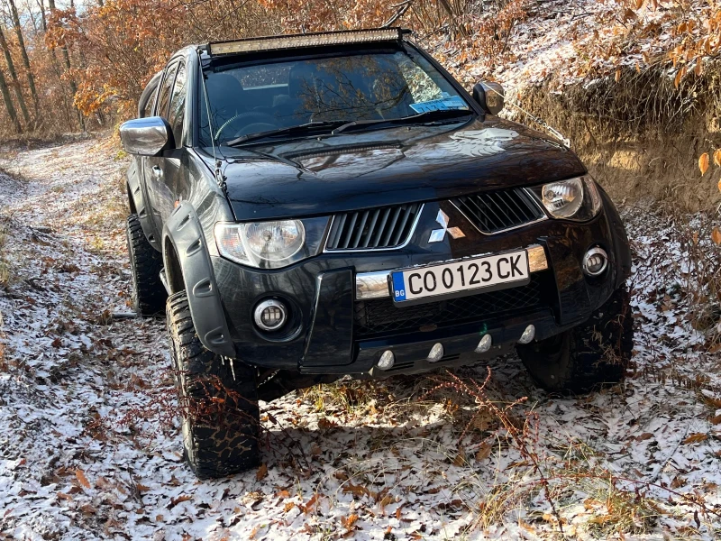 Mitsubishi L200, снимка 15 - Автомобили и джипове - 48503522