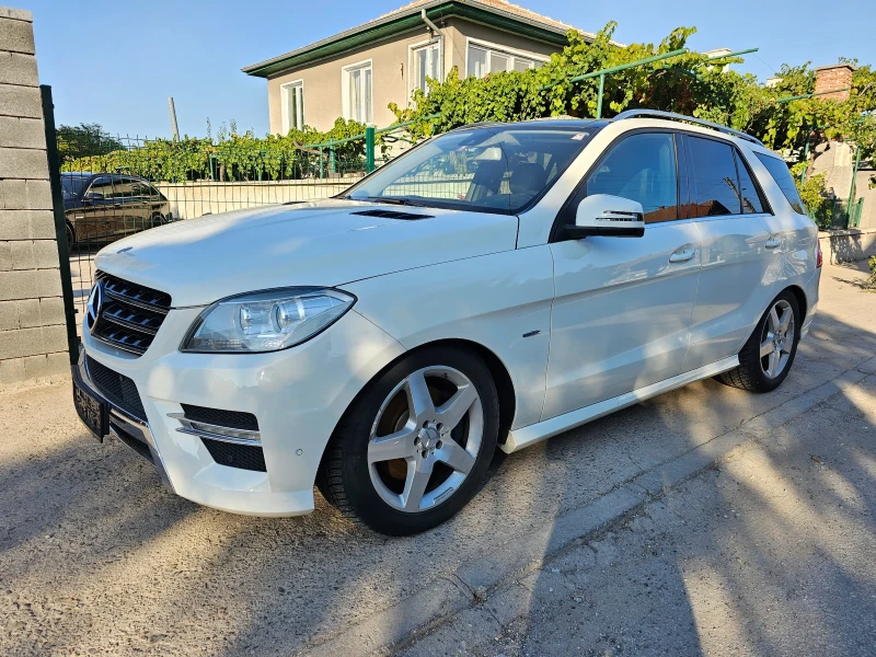 Mercedes-Benz ML 350 AMG Kamera Panorama, снимка 4 - Автомобили и джипове - 47388313