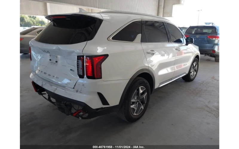 Kia Sorento 1.6L * Hybrid * LED * Дистроник, снимка 7 - Автомобили и джипове - 48092583