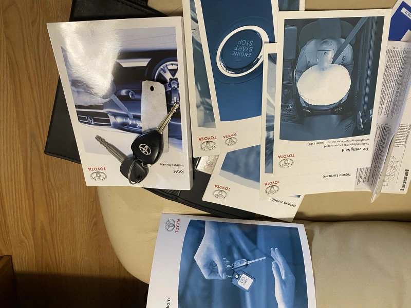 Toyota Rav4 2, 0 VVTI/4x4, снимка 16 - Автомобили и джипове - 51387681