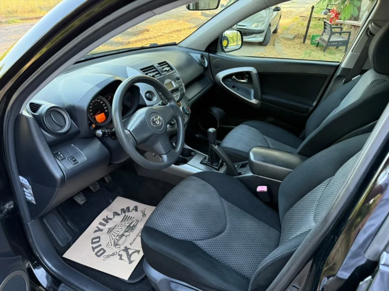 Toyota Rav4 2, 0 VVTI/4x4, снимка 14 - Автомобили и джипове - 51387681