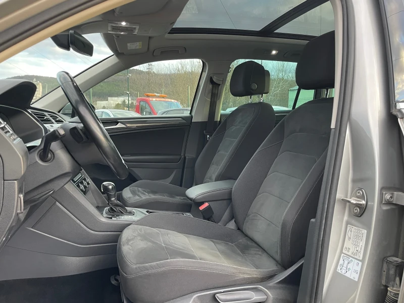 VW Tiguan 2.0TDI-CARAT-EDITED-ОБСЛУЖЕН-НАВИ-ДИГИТАЛ-ПАНОРАМ, снимка 10 - Автомобили и джипове - 53129467