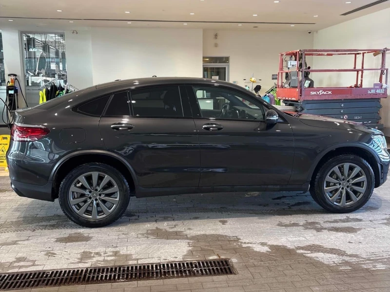 Mercedes-Benz GLC 300 * CARFAX * ДВА КЛЮЧА* ПАНОРАМА, снимка 3 - Автомобили и джипове - 53459725