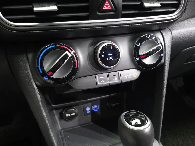 Hyundai Kona 1.6 TURBO 4WD MODERN POP, снимка 16 - Автомобили и джипове - 55299441