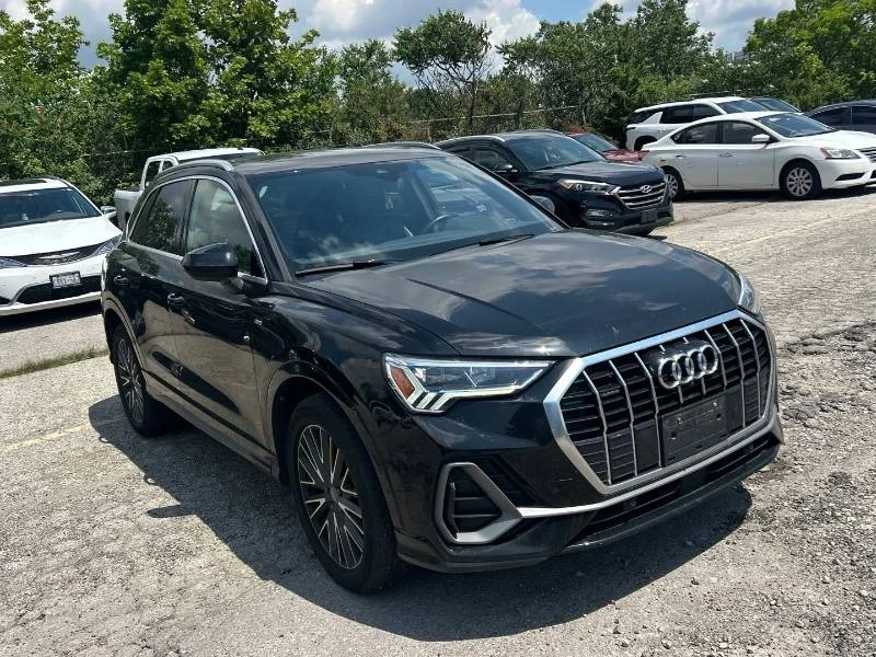 Audi Q3 * Technik * 360 * 2 КЛЮЧА * CARFAX, снимка 3 - Автомобили и джипове - 55349701