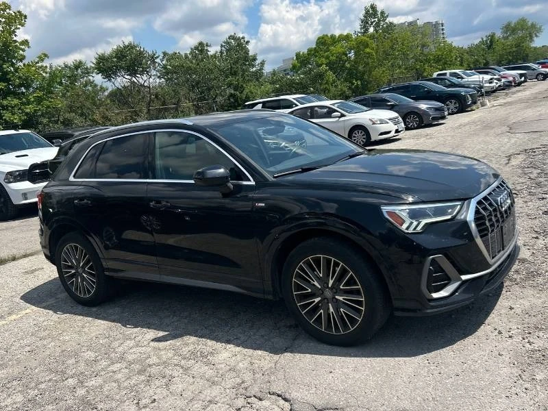 Audi Q3 * Technik * 360 * 2 КЛЮЧА * CARFAX, снимка 4 - Автомобили и джипове - 55349701
