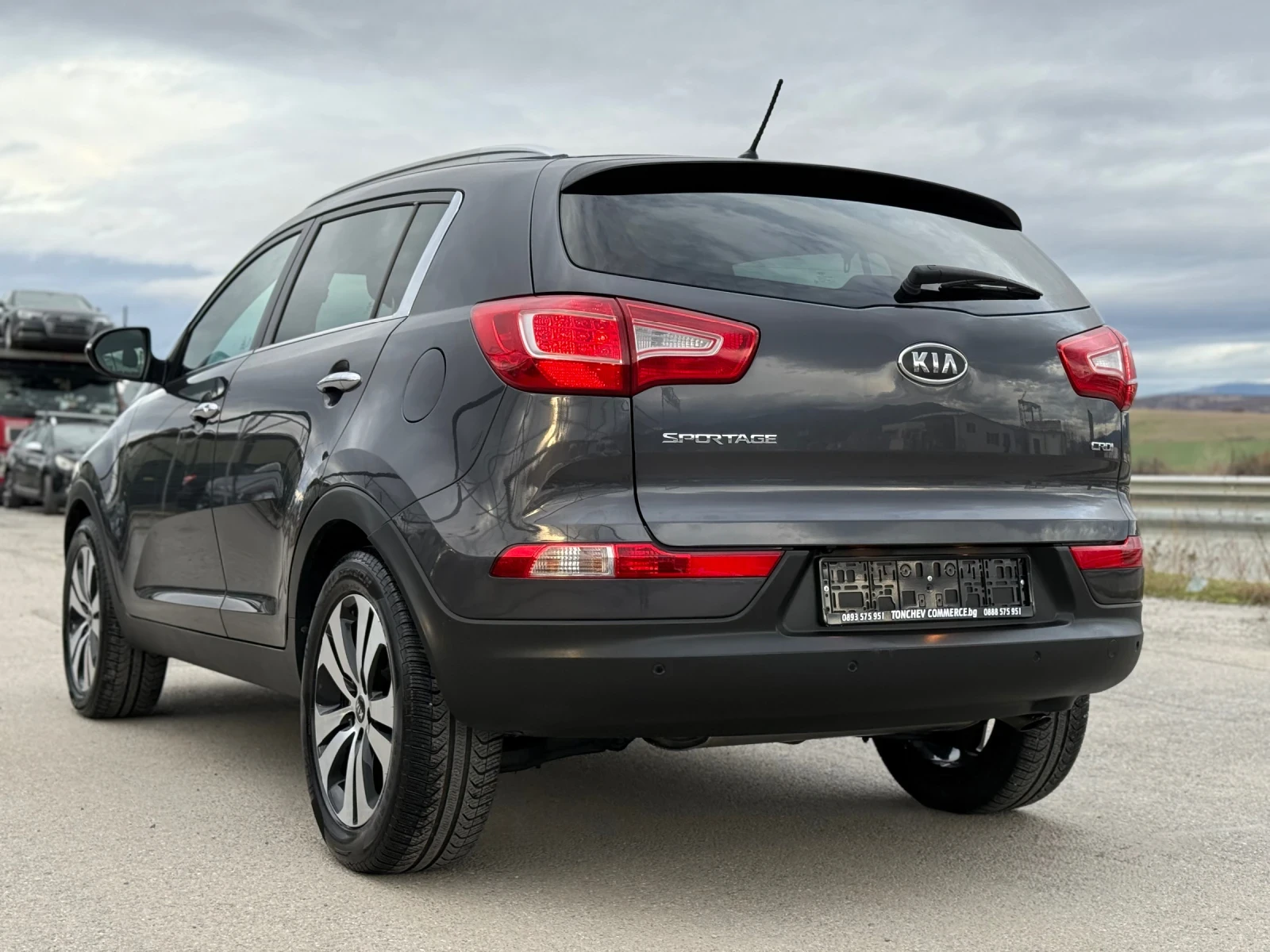 Kia Sportage 1.7-CRDI-LED-182.000km-NEW-NAVI-KAMERA-CARPLAY-FUL | Mobile.bg   4