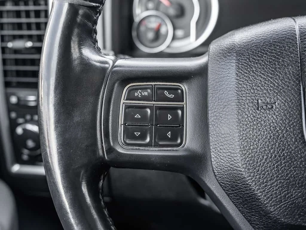 Dodge RAM 1500 * Big Horn 4x4 Crew Cab 6'4 Box | Clean Carfax | Mobile.bg � ����������� 9