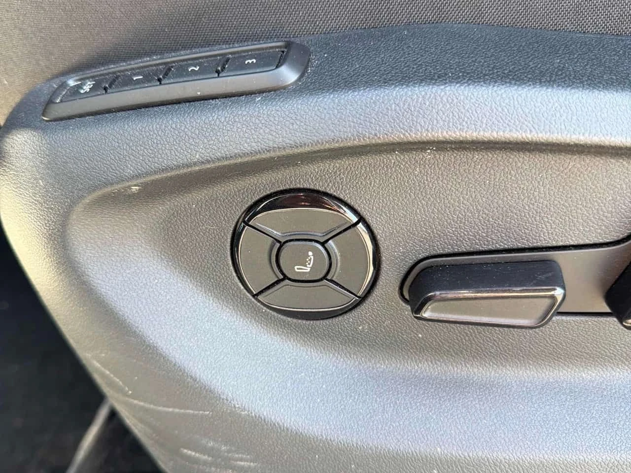 VW Tiguan * Highline R Line* 2 �����* �������* KEYLESS* PANO | Mobile.bg � ����������� 10