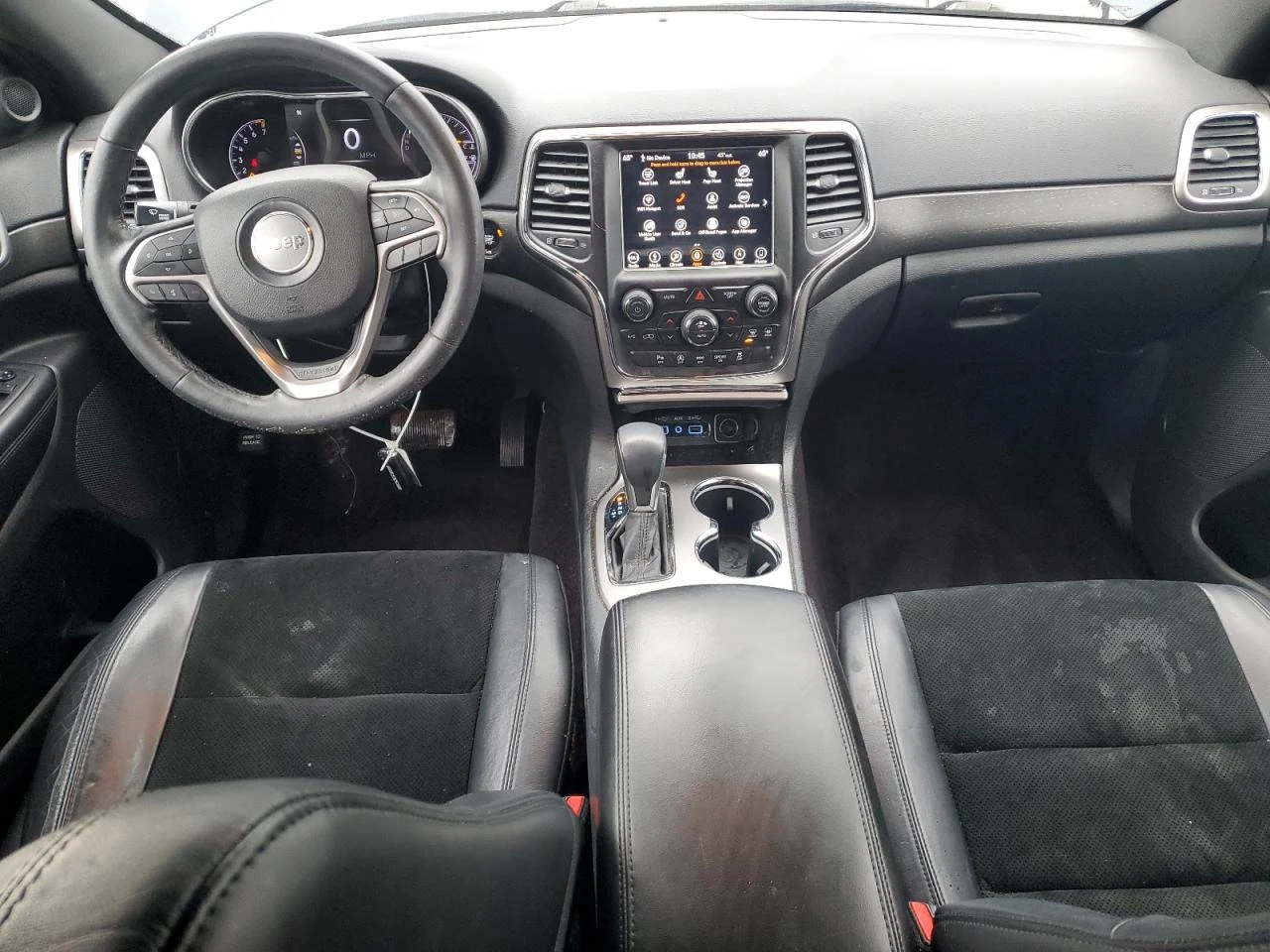 Jeep Grand cherokee 3.6l Laredo, снимка 8 - Автомобили и джипове - 54429420