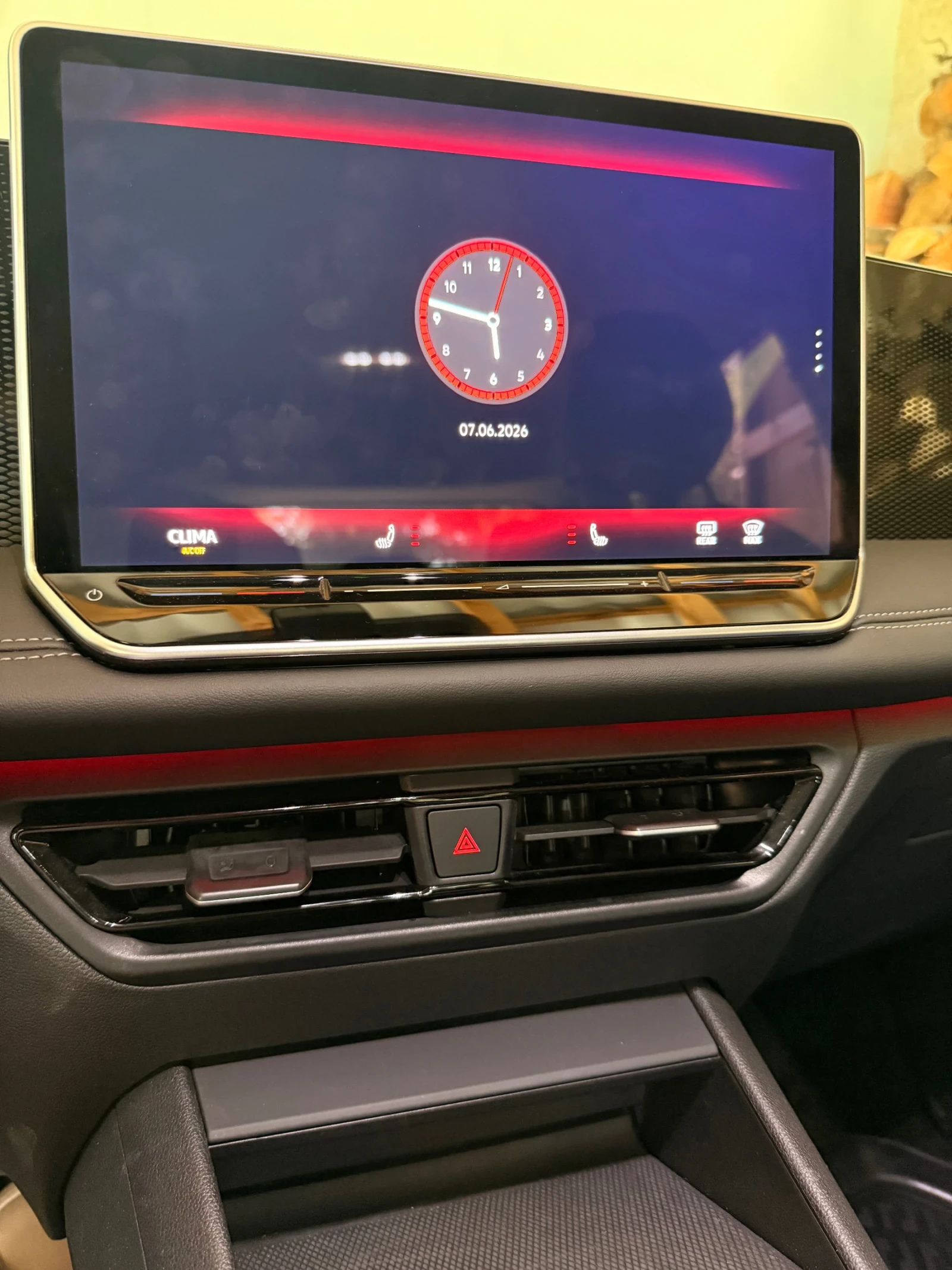 VW Tiguan Elegance 1.5 eTSI DSG В гаранция, снимка 10 - Автомобили и джипове - 54910472