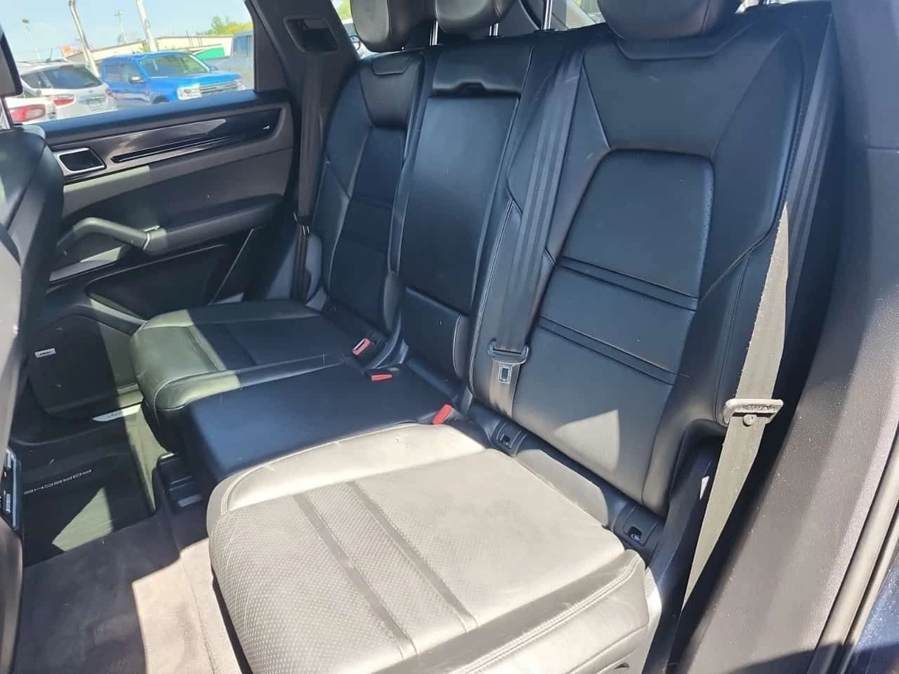 Porsche Cayenne AWD/CARFAX/Подгрев/Панорама/ФИНАНСИРАНЕ, снимка 11 - Автомобили и джипове - 55034900