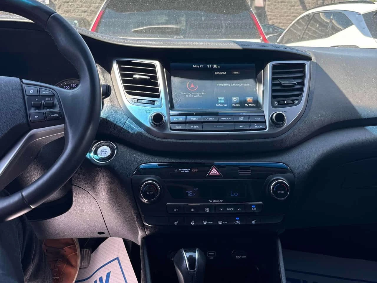 Hyundai Tucson Luxury /CARFAX/Кожа/Нави/Панорама/Подгрев/Клип, снимка 9 - Автомобили и джипове - 55077747