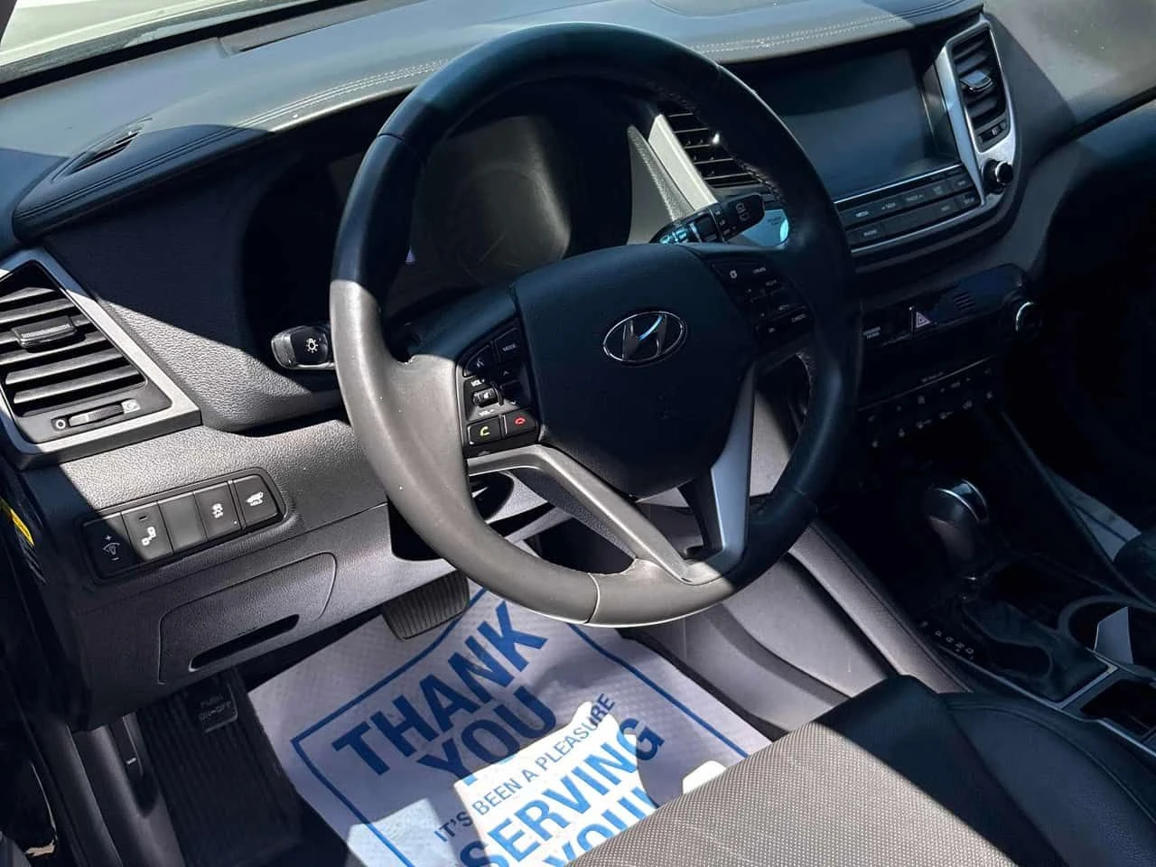 Hyundai Tucson Luxury /CARFAX/Кожа/Нави/Панорама/Подгрев/Клип, снимка 5 - Автомобили и джипове - 55077747