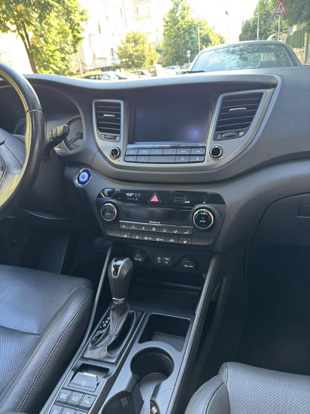 Hyundai Tucson, снимка 6 - Автомобили и джипове - 55577854