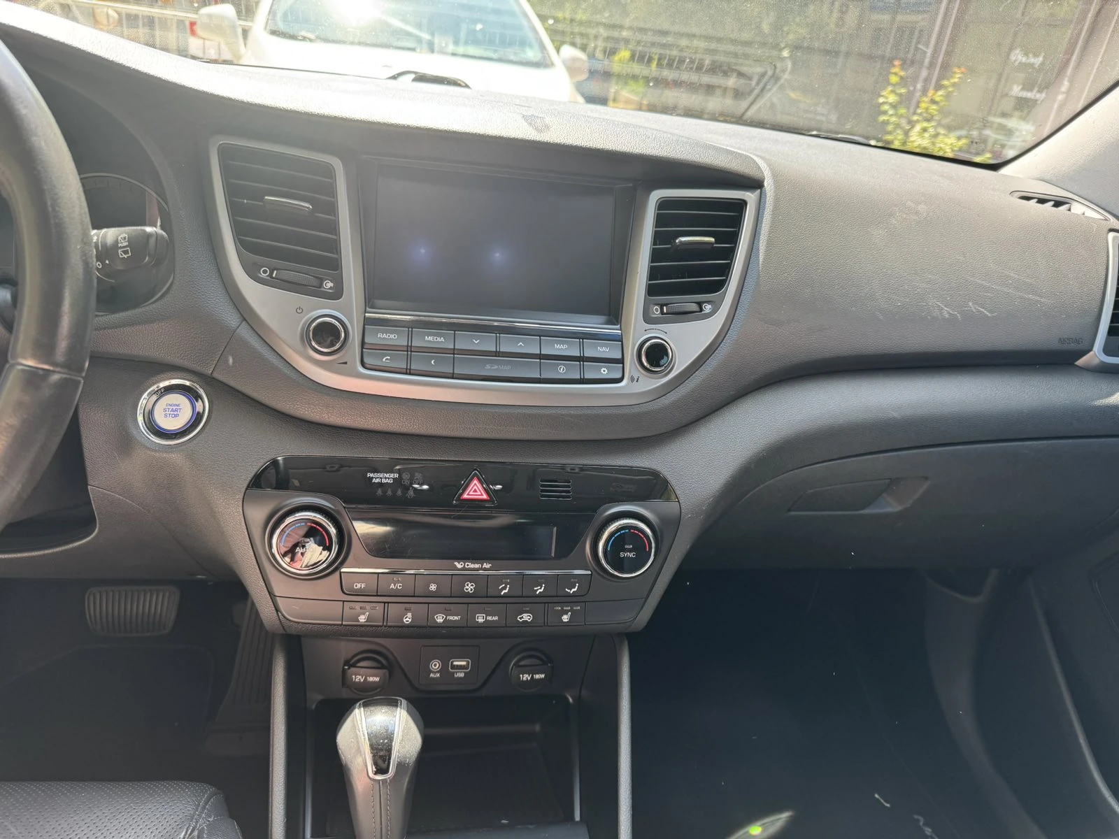 Hyundai Tucson, снимка 9 - Автомобили и джипове - 55577854
