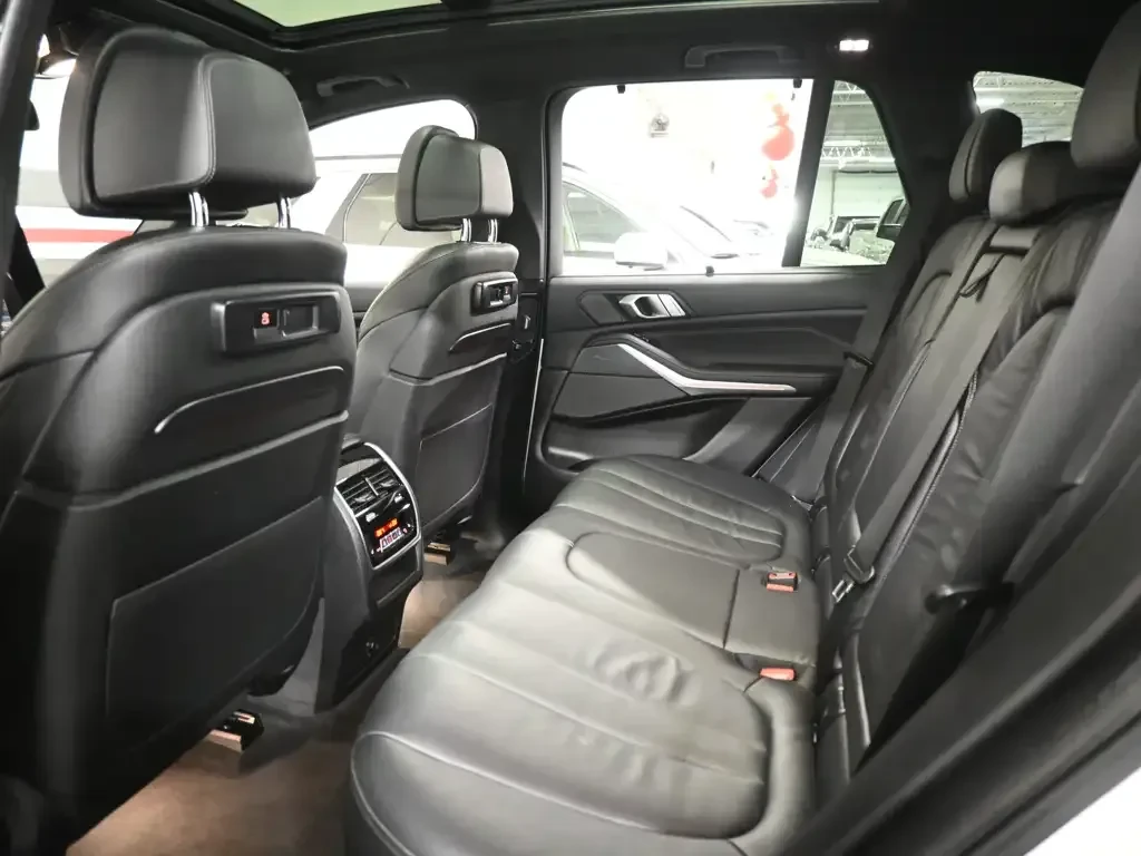 BMW X5 xDrive40i, снимка 14 - Автомобили и джипове - 56096457