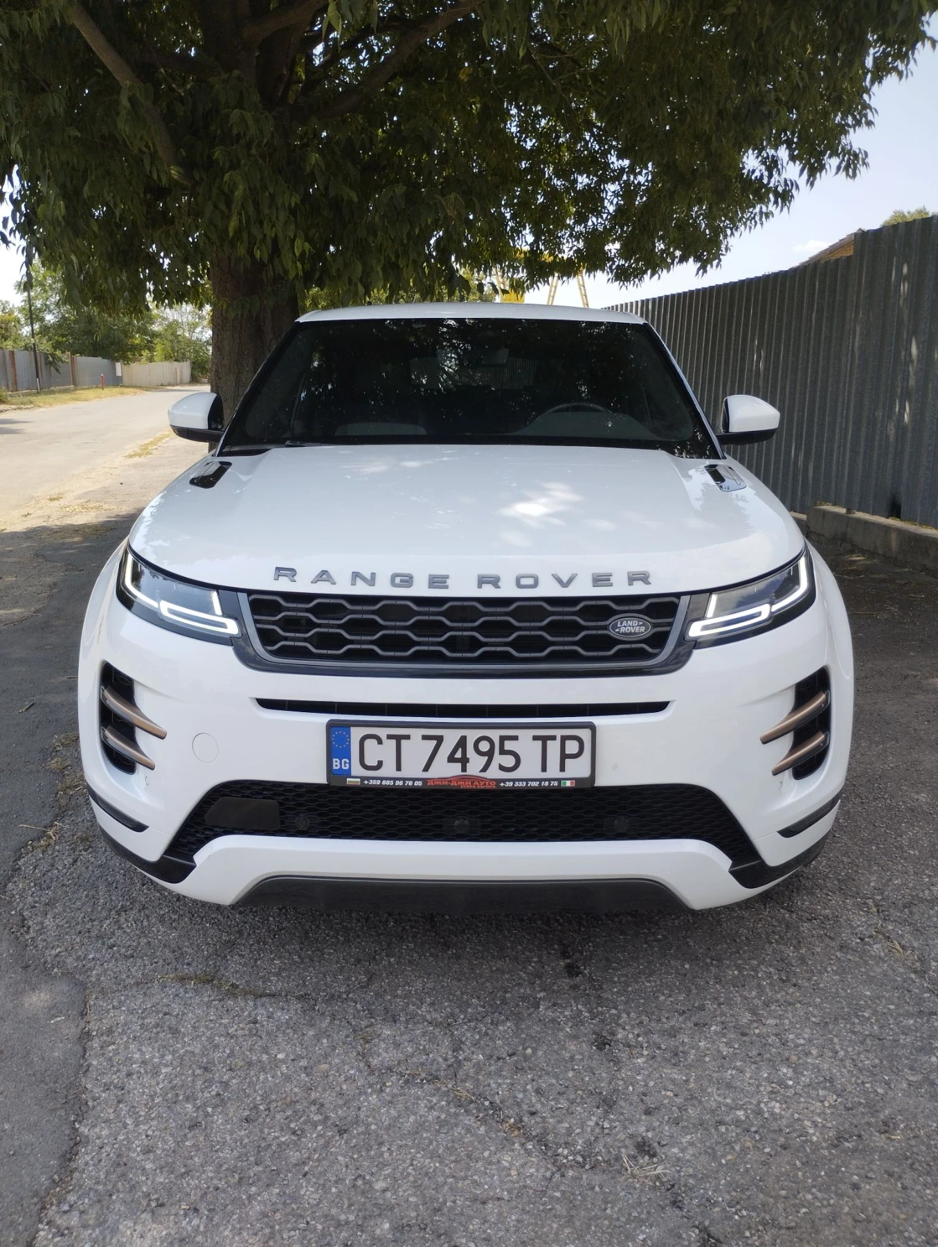 Land Rover Range Rover Evoque R-DINAMIC HYBRID D180SE, снимка 2 - Автомобили и джипове - 56110551