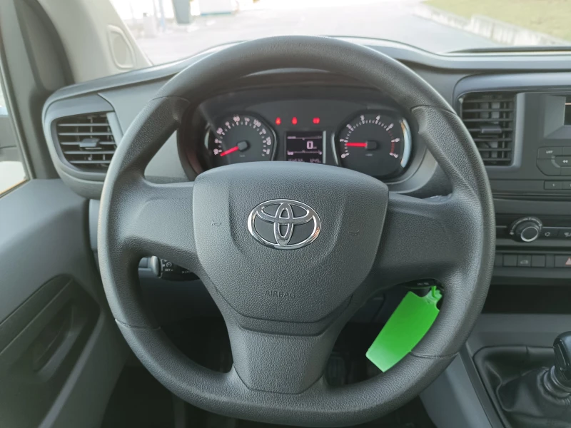 Toyota Proace 2.0 D, снимка 10 - Бусове и автобуси - 49620826