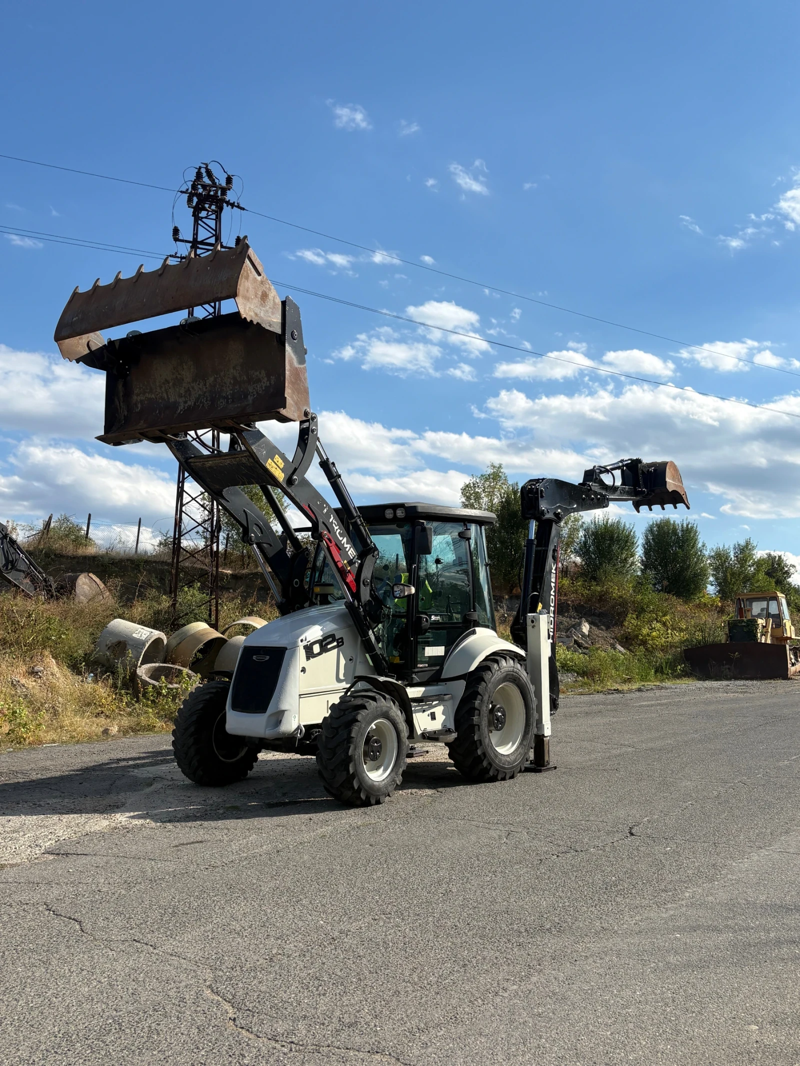 Багер Hidromek 102В, снимка 6 - Индустриална техника - 56075424