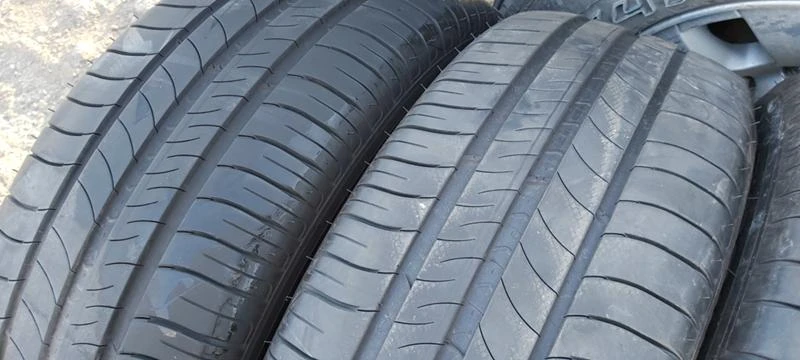 Гуми Летни 215/60R16, снимка 3 - Гуми и джанти - 31148195