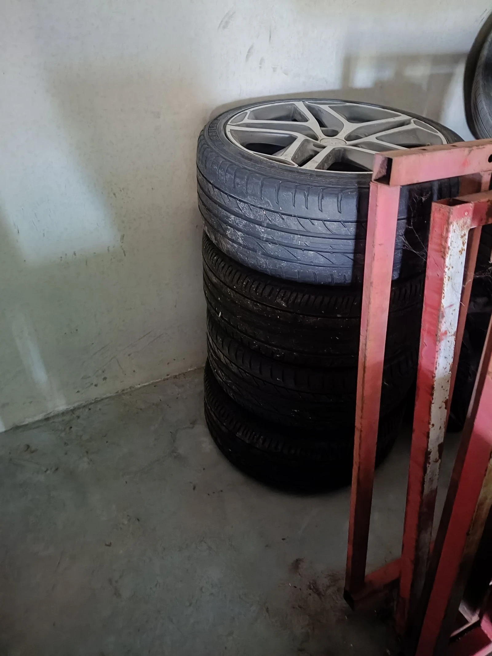 ���� � ������ 225/40R18 �� Peugeot 308 | Mobile.bg � ����������� 2