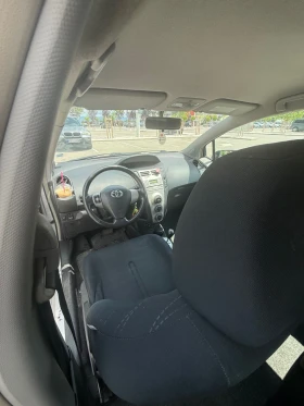 Toyota Yaris Luna, снимка 7