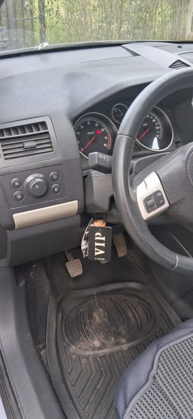 Opel Zafira - 4000 € / 7823.32 лв. - 39738043 7