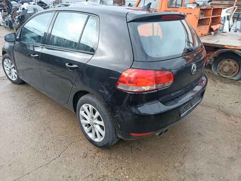 VW Golf 2.0 TDI 110k.s., снимка 6 - Автомобили и джипове - 43628241