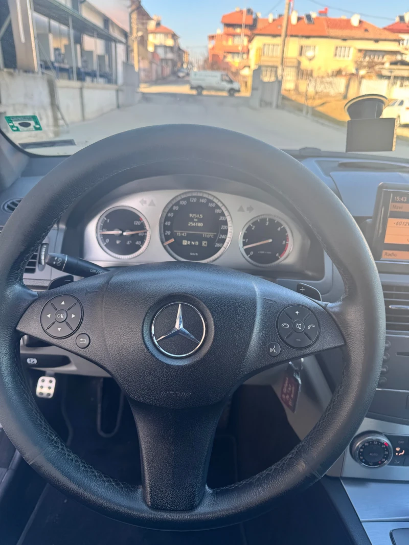 Mercedes-Benz C 320 AMG  4 Matic, снимка 8 - Автомобили и джипове - 48603315