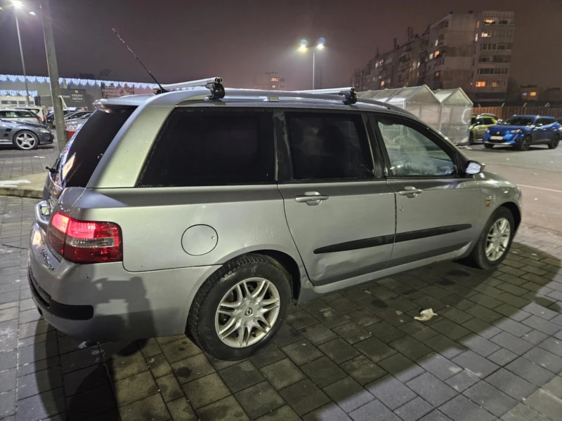 Fiat Stilo 1.9 JTD 16V , снимка 3 - Автомобили и джипове - 49300421