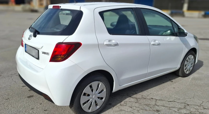 Toyota Yaris, снимка 5 - Автомобили и джипове - 49543587