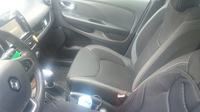 Renault Clio, снимка 3 - Автомобили и джипове - 52431001