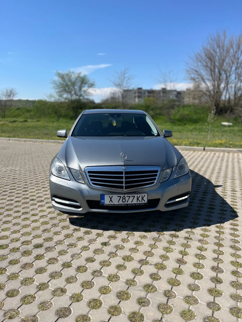 Mercedes-Benz E 220, снимка 2 - Автомобили и джипове - 52630840