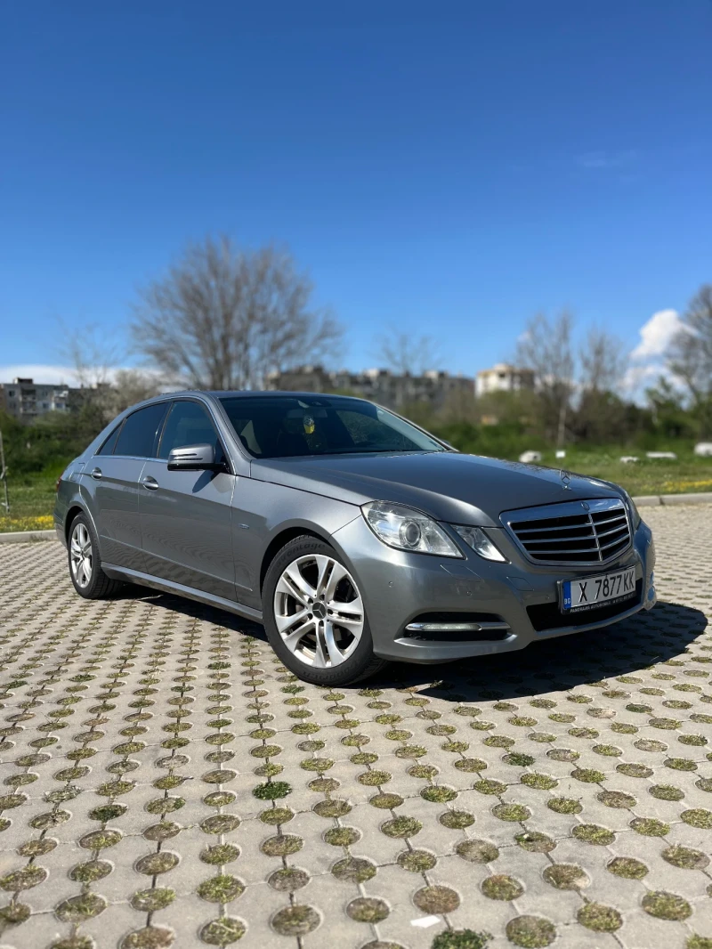 Mercedes-Benz E 220, снимка 3 - Автомобили и джипове - 52630840
