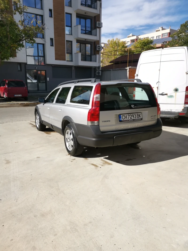 Volvo Xc70, снимка 3 - Автомобили и джипове - 52264256