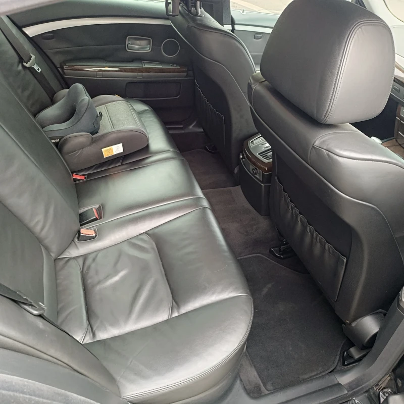 BMW 730 РЕГИСТРИРАНА В БГ , снимка 12 - Автомобили и джипове - 52713584
