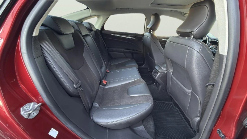 Ford Mondeo 1.5 EcoBoost, снимка 12 - Автомобили и джипове - 53058550