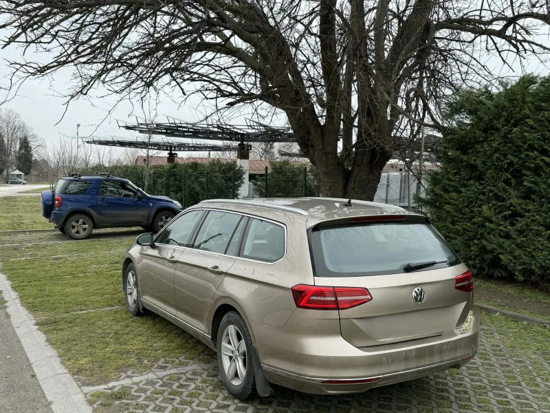 VW Passat, снимка 5 - Автомобили и джипове - 53295279