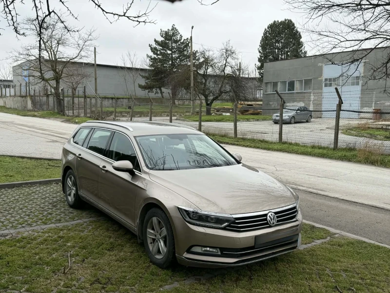 VW Passat, снимка 2 - Автомобили и джипове - 53295279
