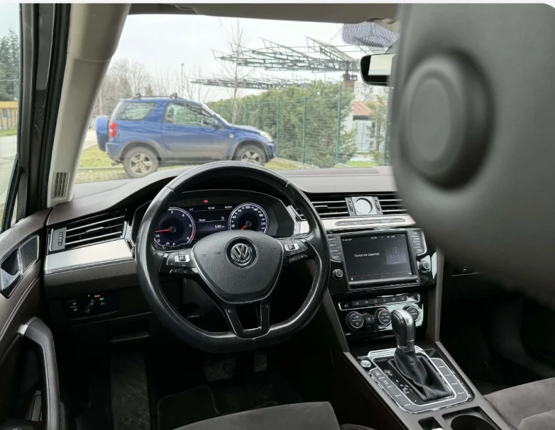 VW Passat, снимка 9 - Автомобили и джипове - 53295279