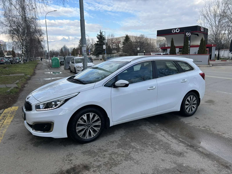 Kia Ceed, снимка 2 - Автомобили и джипове - 53342459