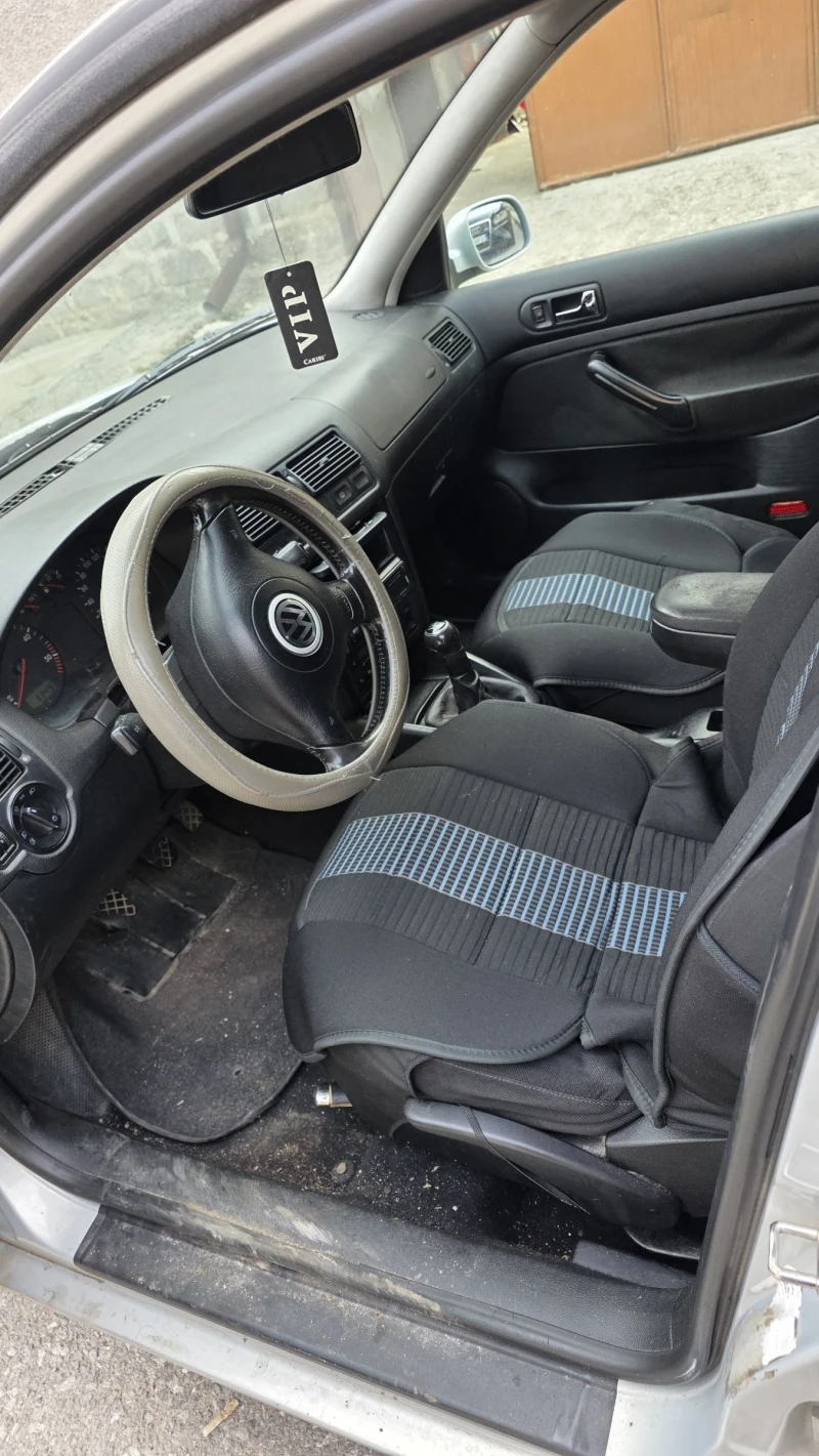 VW Golf 1.9 110, снимка 4 - Автомобили и джипове - 53463720