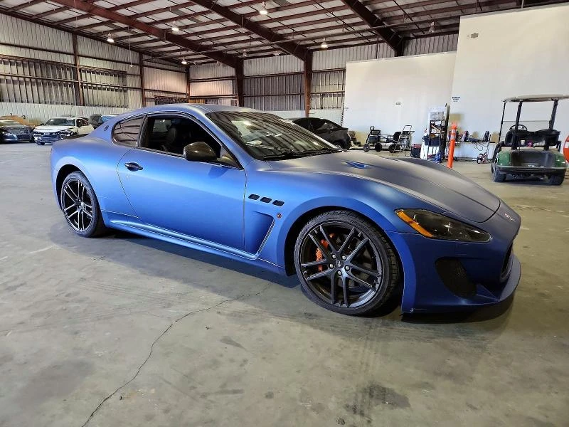 Maserati GranTurismo S* Keyless* Koжа* Подгрев* НАВИ* Клип на мотора - изображение 4