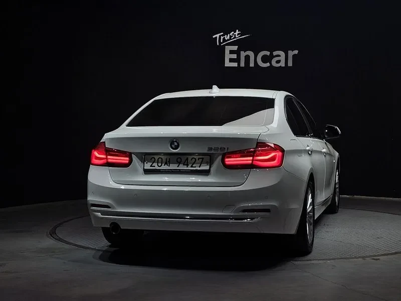 BMW 320  Luxury, снимка 4 - Автомобили и джипове - 55902733