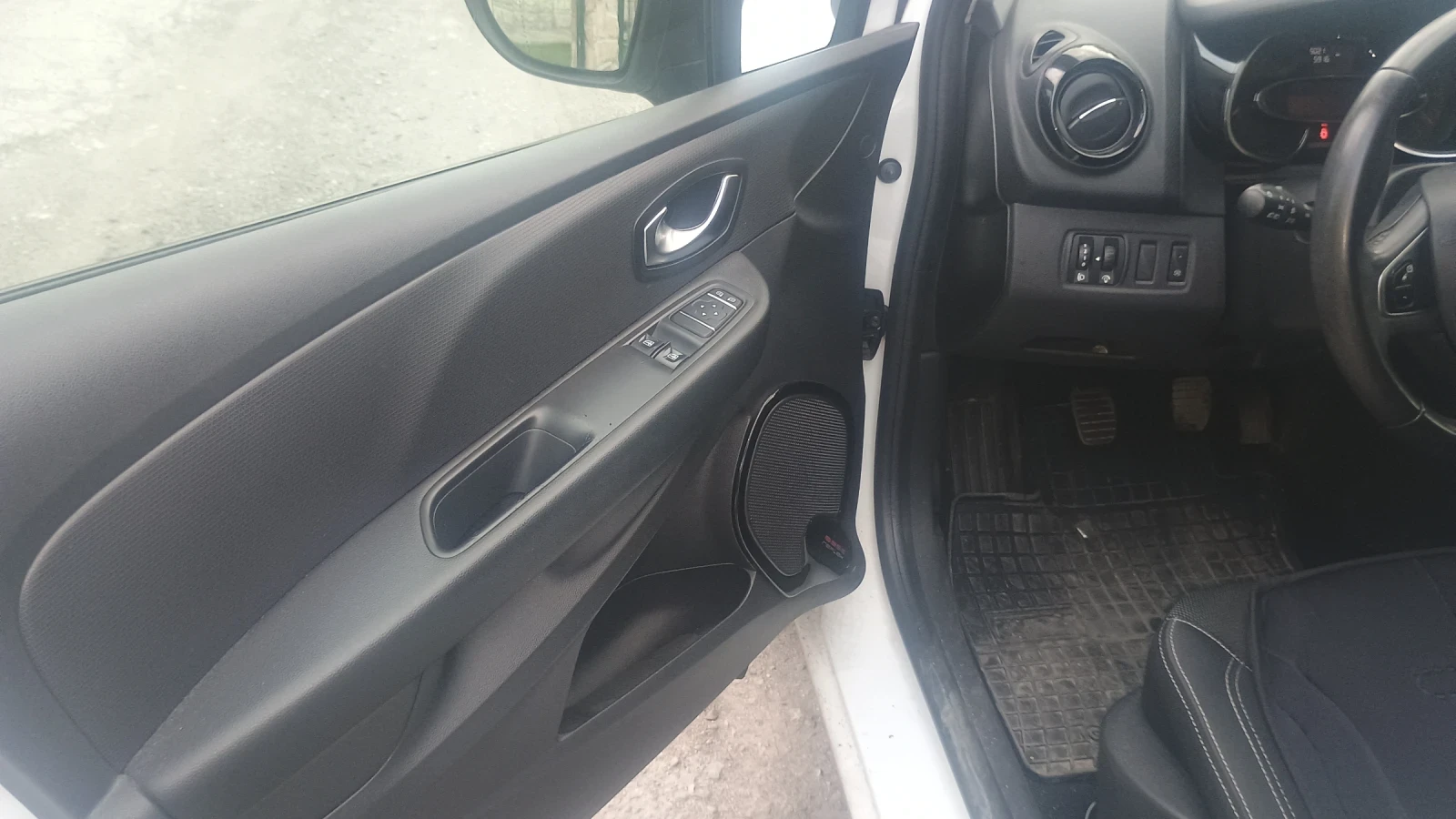 Renault Clio  - изображение 6